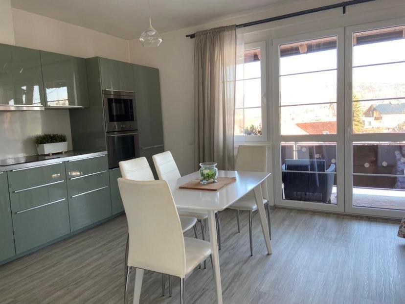 Apartament Apartman Na Vysine Vrchlabí Zewnętrze zdjęcie